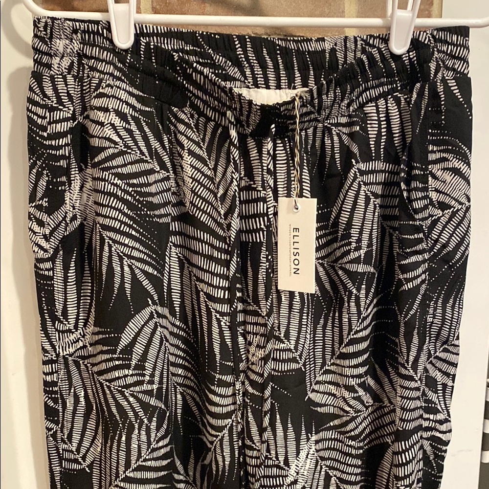 Women’s Ellison Monochrome Leaf Pattern Trousers